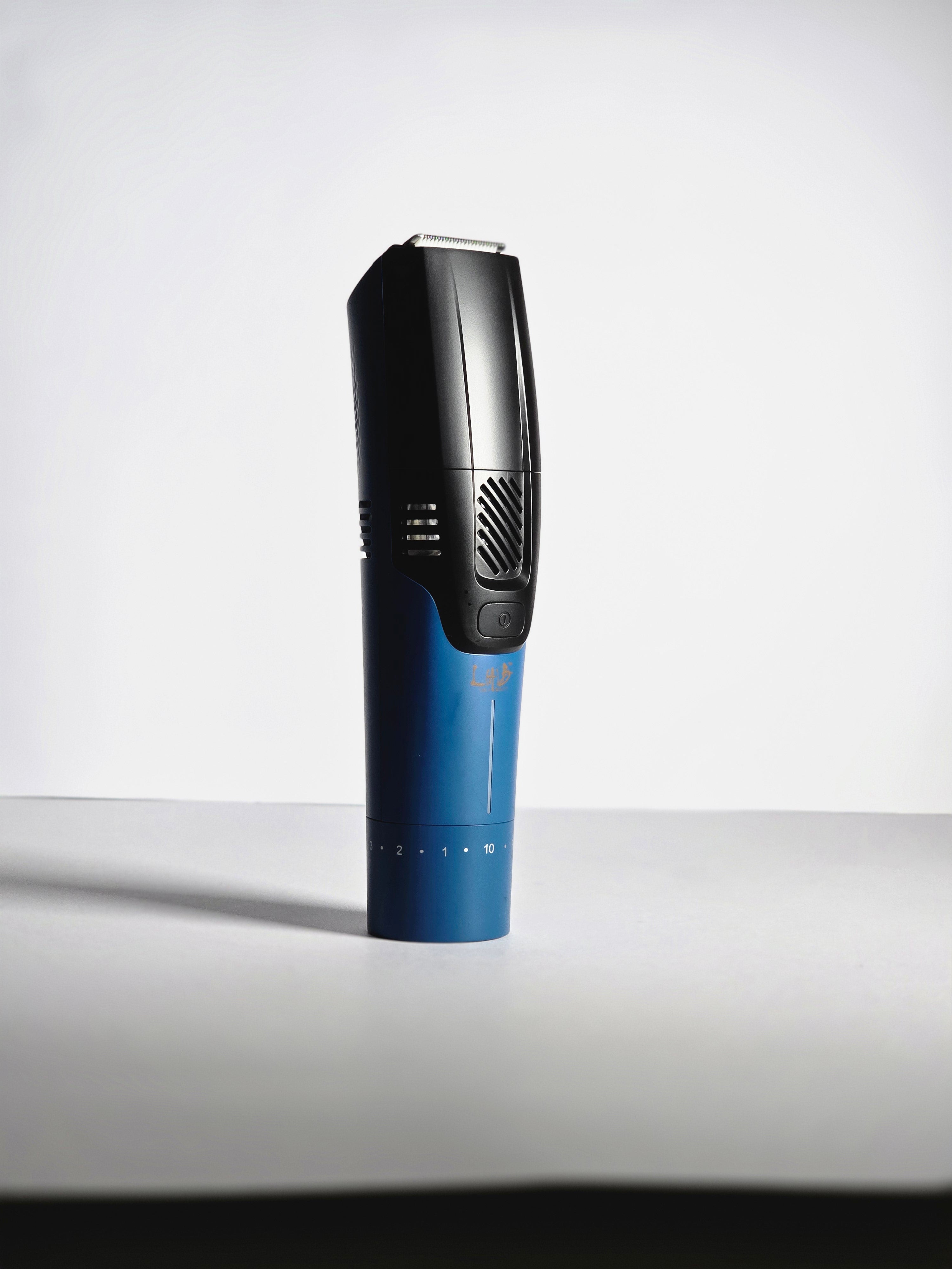 VORTEX Hair trimmer with Vacuum